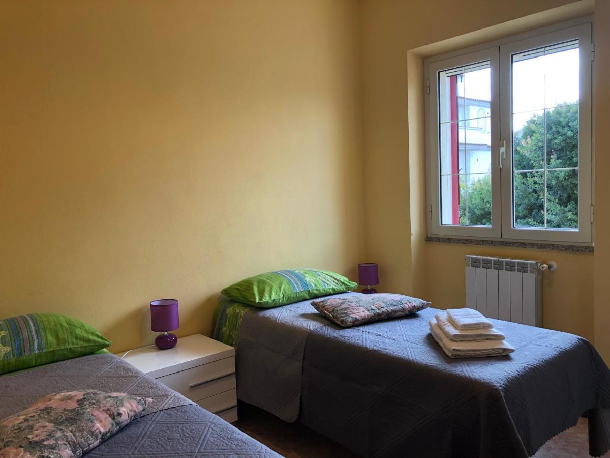 Appartamento In Villa Andreina Орозеи Екстериор снимка